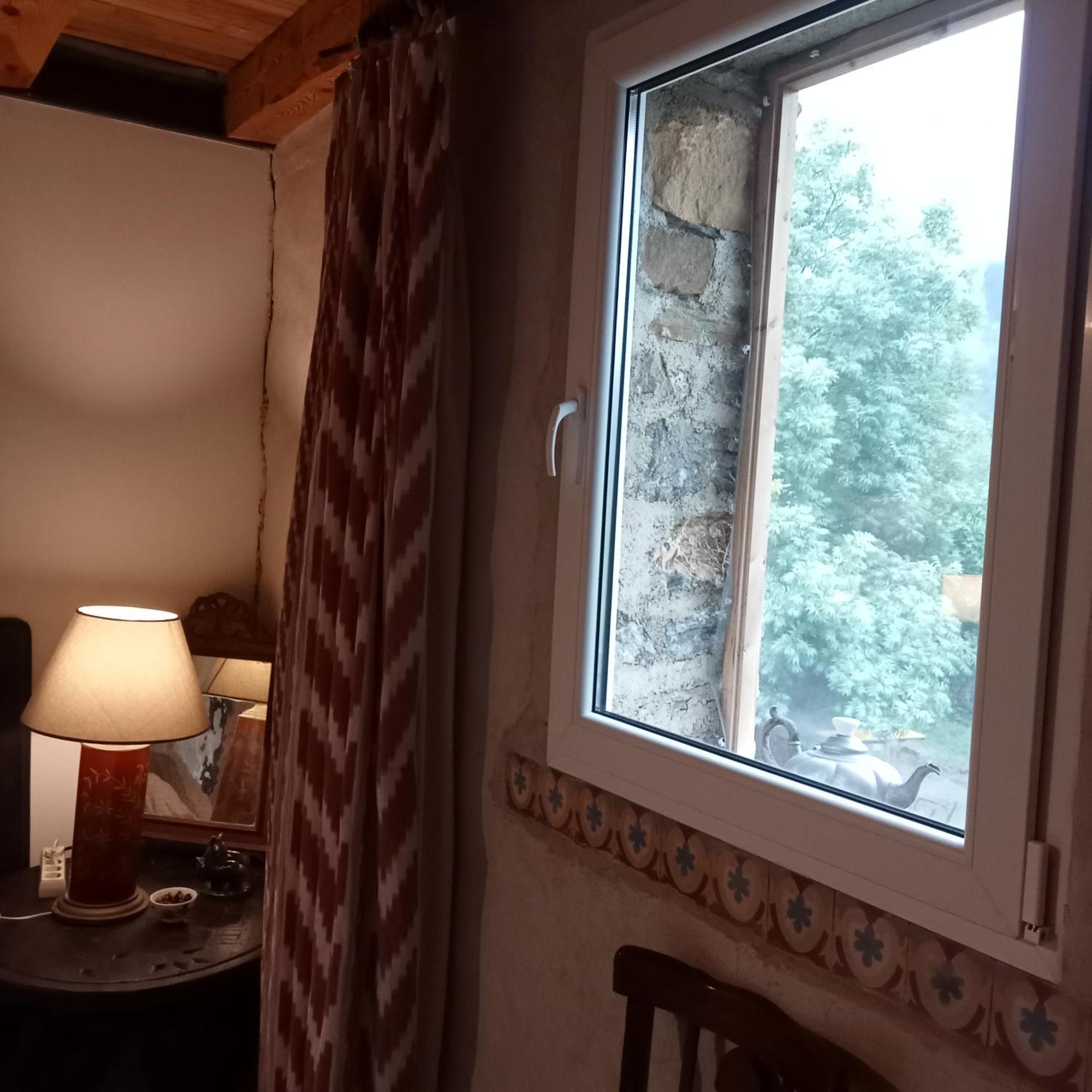 Suite En Cuadra Pajar, Casa Rural Hoz de Jaca Екстер'єр фото